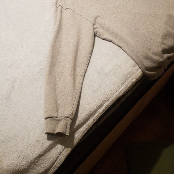 Grey crew neck - Picture 2 of 3